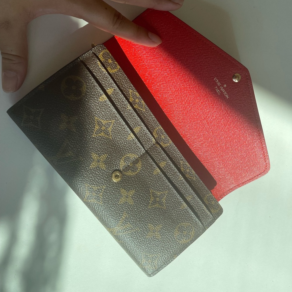 Louis Vuitton Sarah Wallet